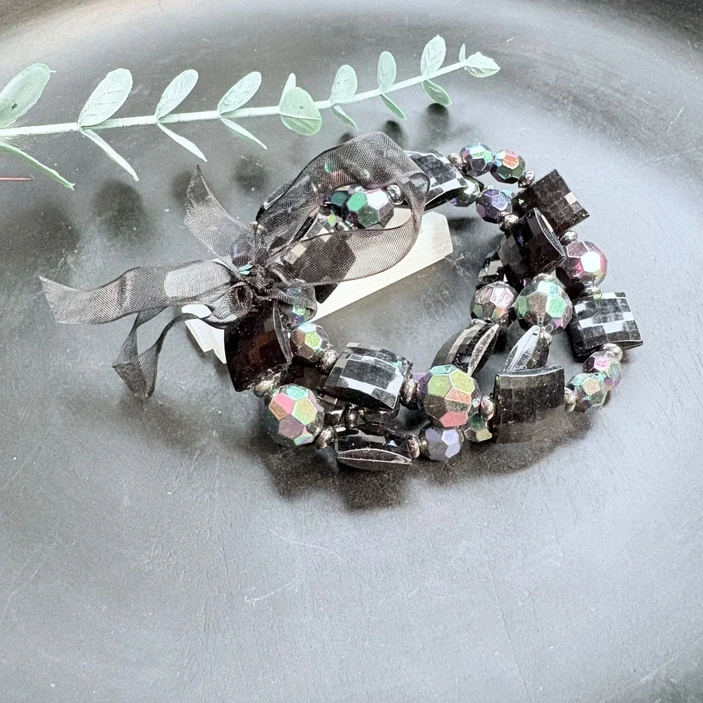 Black Acrylic Beaded Bracelet Set | ‎ Stretch | Iridescent Gothic Boho Stack